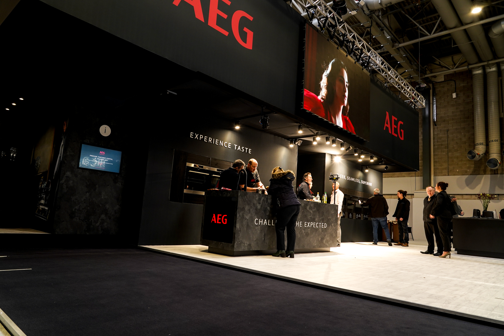 large exhibition stand size